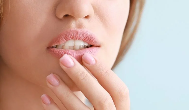 Perle et Soie chapped lips causes feat 768x450 2