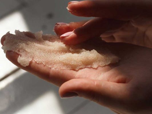 چند بار در هفته باید از اسکراب استفاده کنیم؟