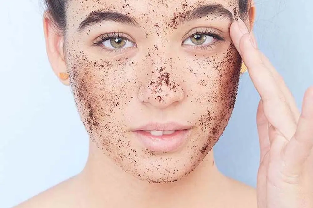 اسکراب برای پوست حساس؛ بایدها و نبایدها