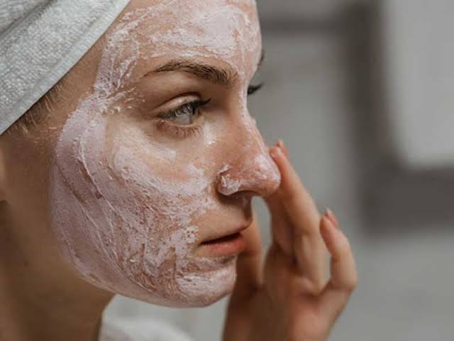 Perle et Soie آیا می توان از اسکراب بدن برای صورت استفاده کرد؟