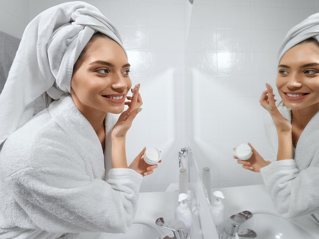 Perle et Soie مراقبت از پوست صورت بعد از حمام و جایگاه ابرسان صورت
